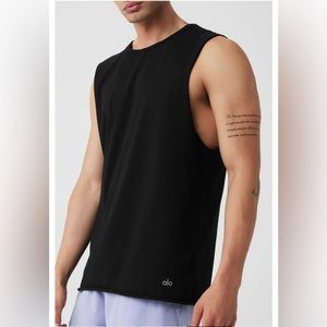 Black all society raw edge tank size M